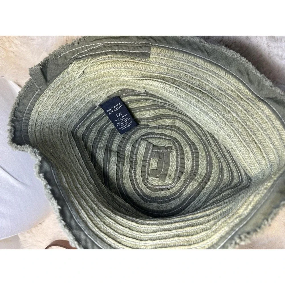 Banana Republic Green Ripstop Straw Fringe Bucket Hat Mens S/M Y2K 2007